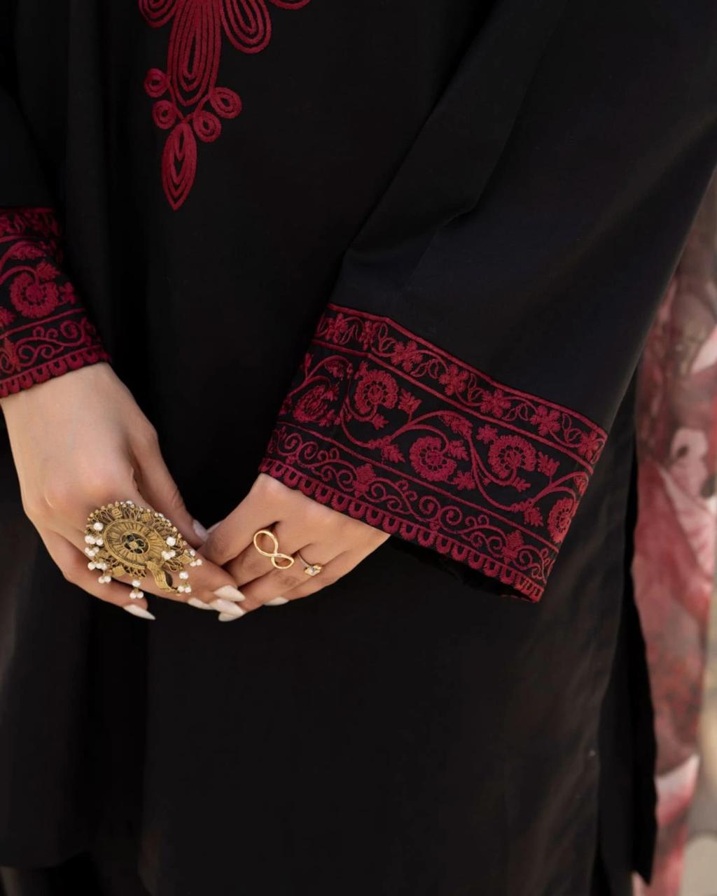 KINZAY lawn 3 pc(Farshi Shalwar)