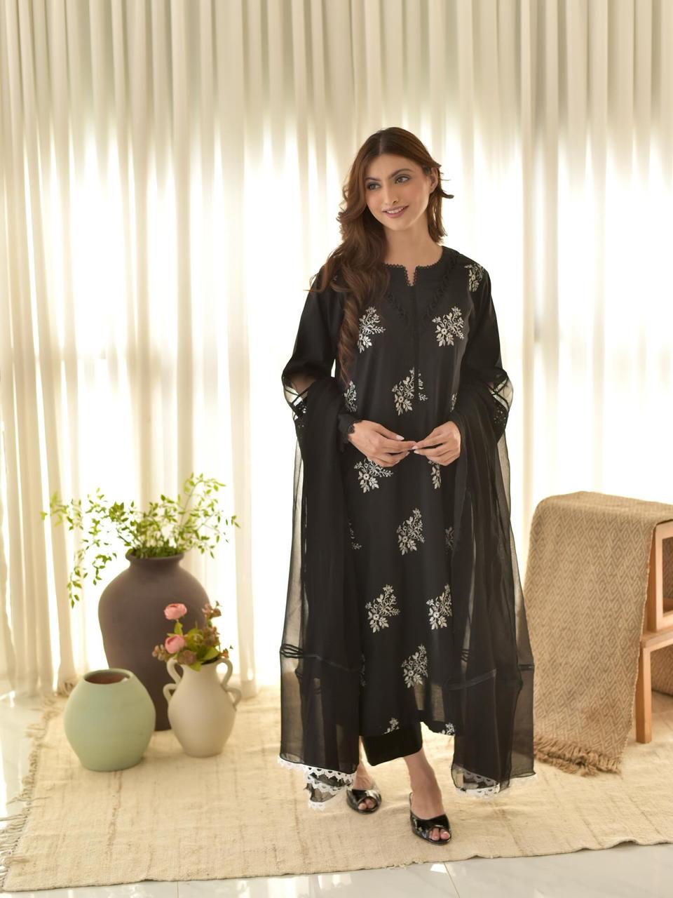 KINZAY Emb Lawn 3pc