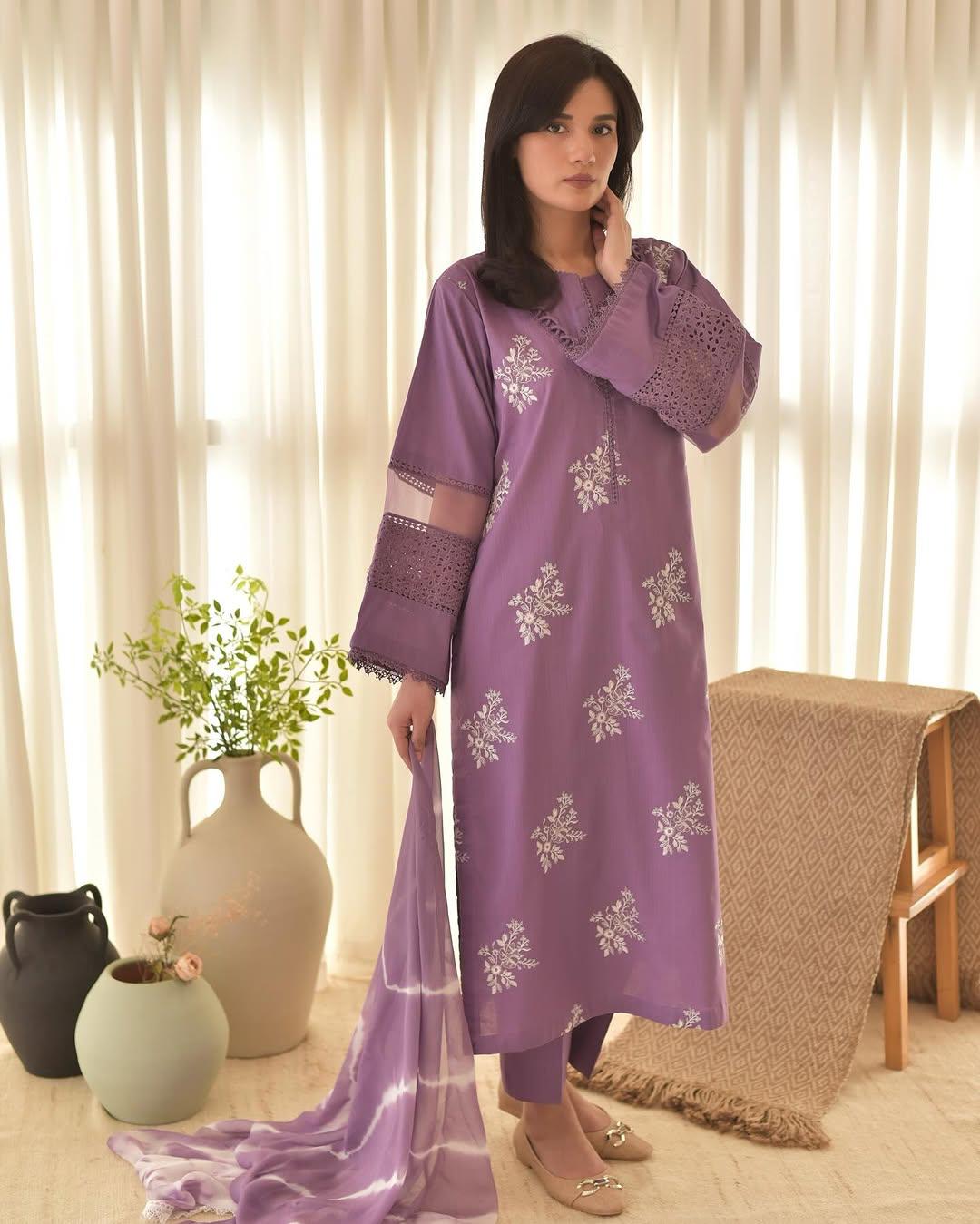 KINZAY Emb Lawn 3pc