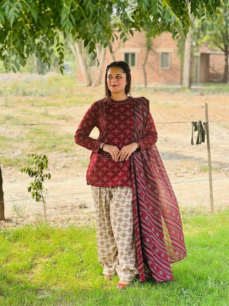 KINZAY 3 PCs with Farshi shalwar
