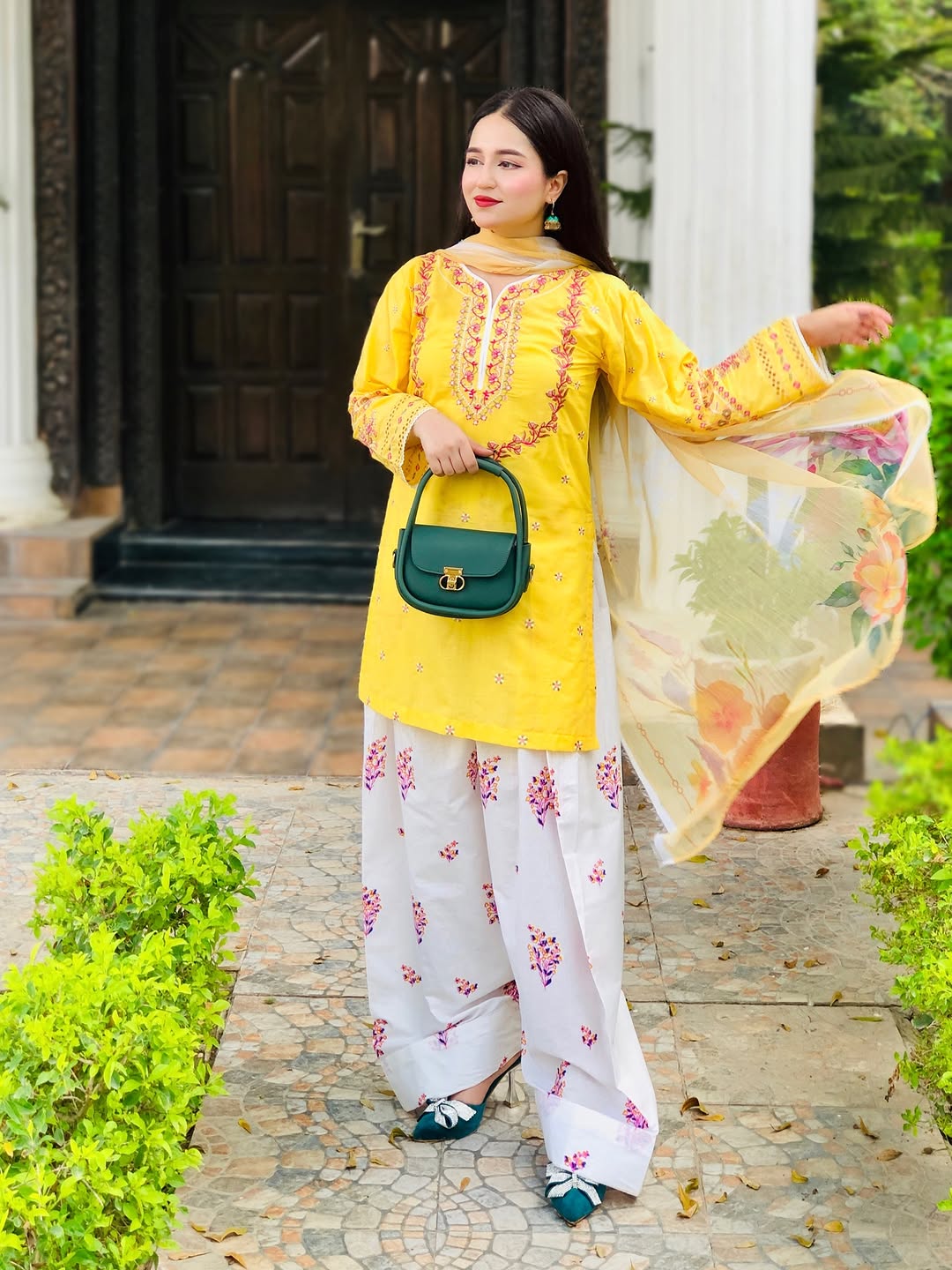 KINZAY lemon bloom 3pc(Farshi Shalwar)