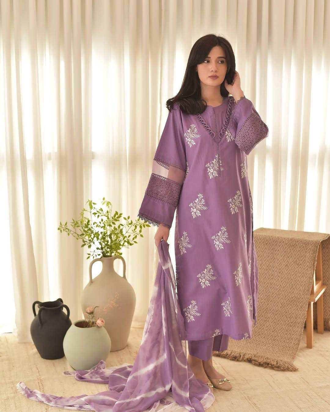 KINZAY Emb Lawn 3pc