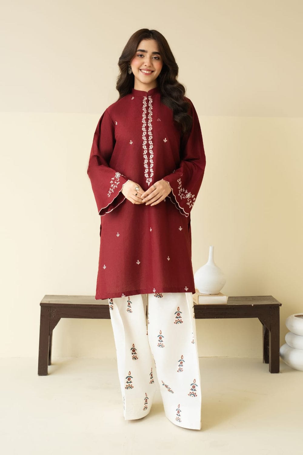 *ZARF EMBROIDERY 2PC (FARSHI)* Winter Arrivals