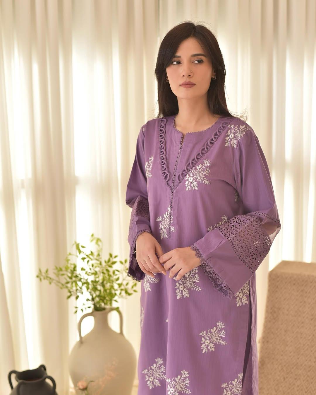 KINZAY Emb Lawn 3pc
